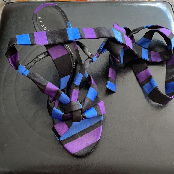 Kenneth Cole Reaction Heel Sandals - Picture 2 of 6